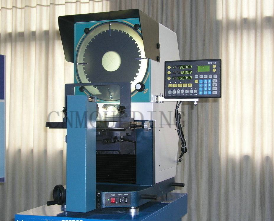 Projector used for precision mould check