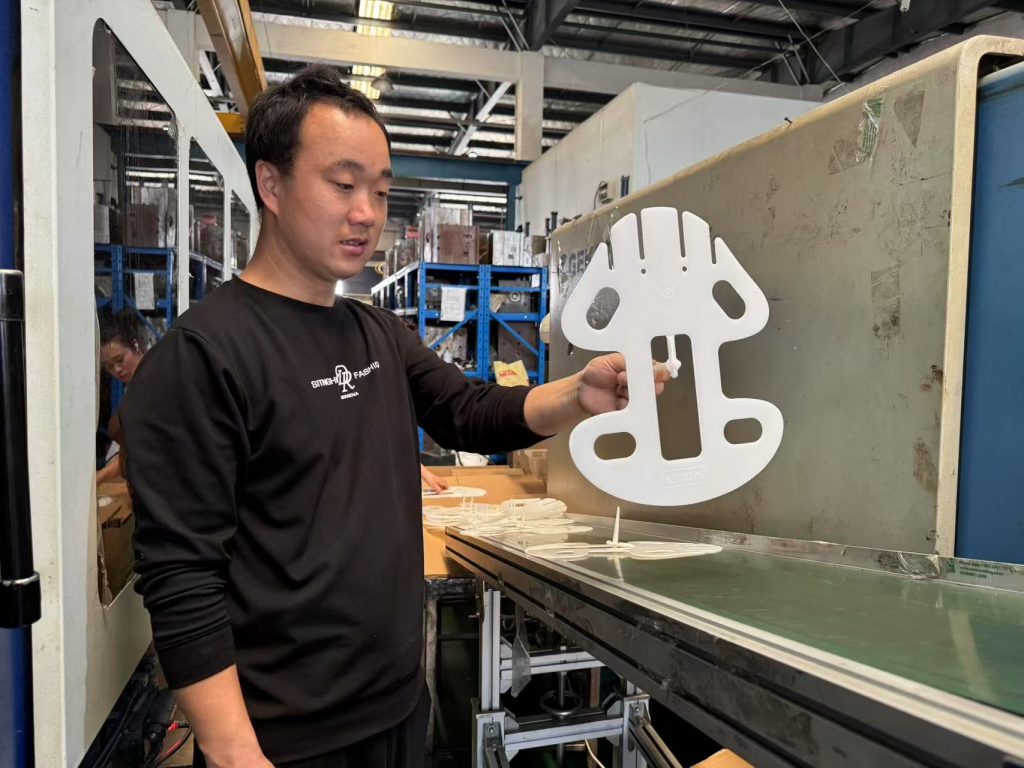 medical equipment application of Plastic products